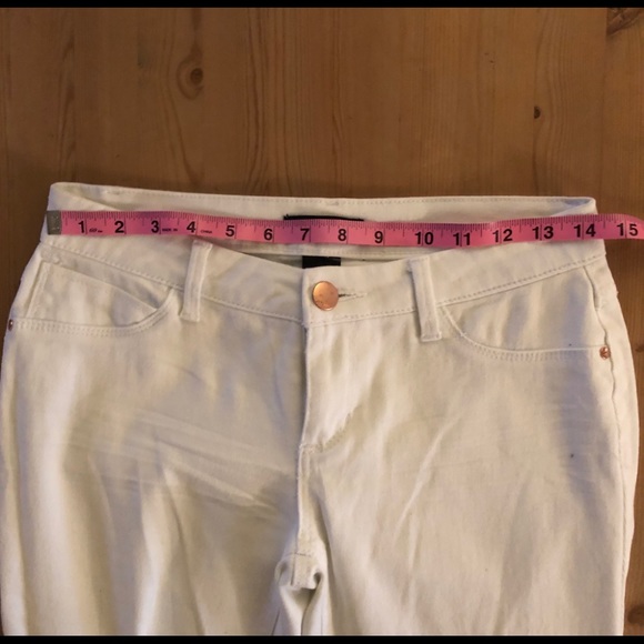 White distressed skinny jeans - Picture 7 of 7